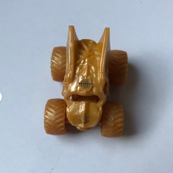 Monster Jam Mini Monster Trucks: RARE Surprise Gold Bakugan Dragonoid - NEW! - Picture 4 of 6